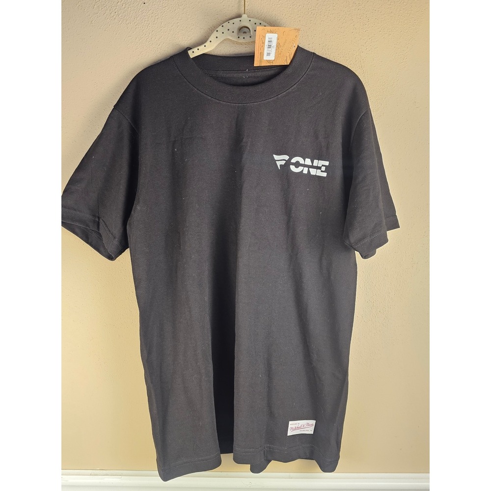 NWT‎ Mitchell & Ness Mens Black Fanatics Short Sleeve Tshirt Medium